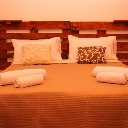 A Rizzilla Guest House 尼科泰拉 外观 照片